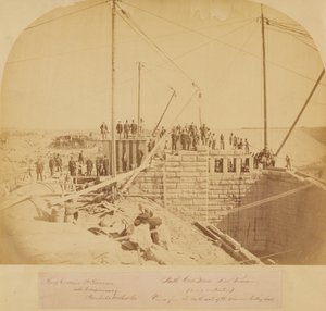 Casa de la Puerta Sur del Nuevo Embalse, Central Park, durante la construcción